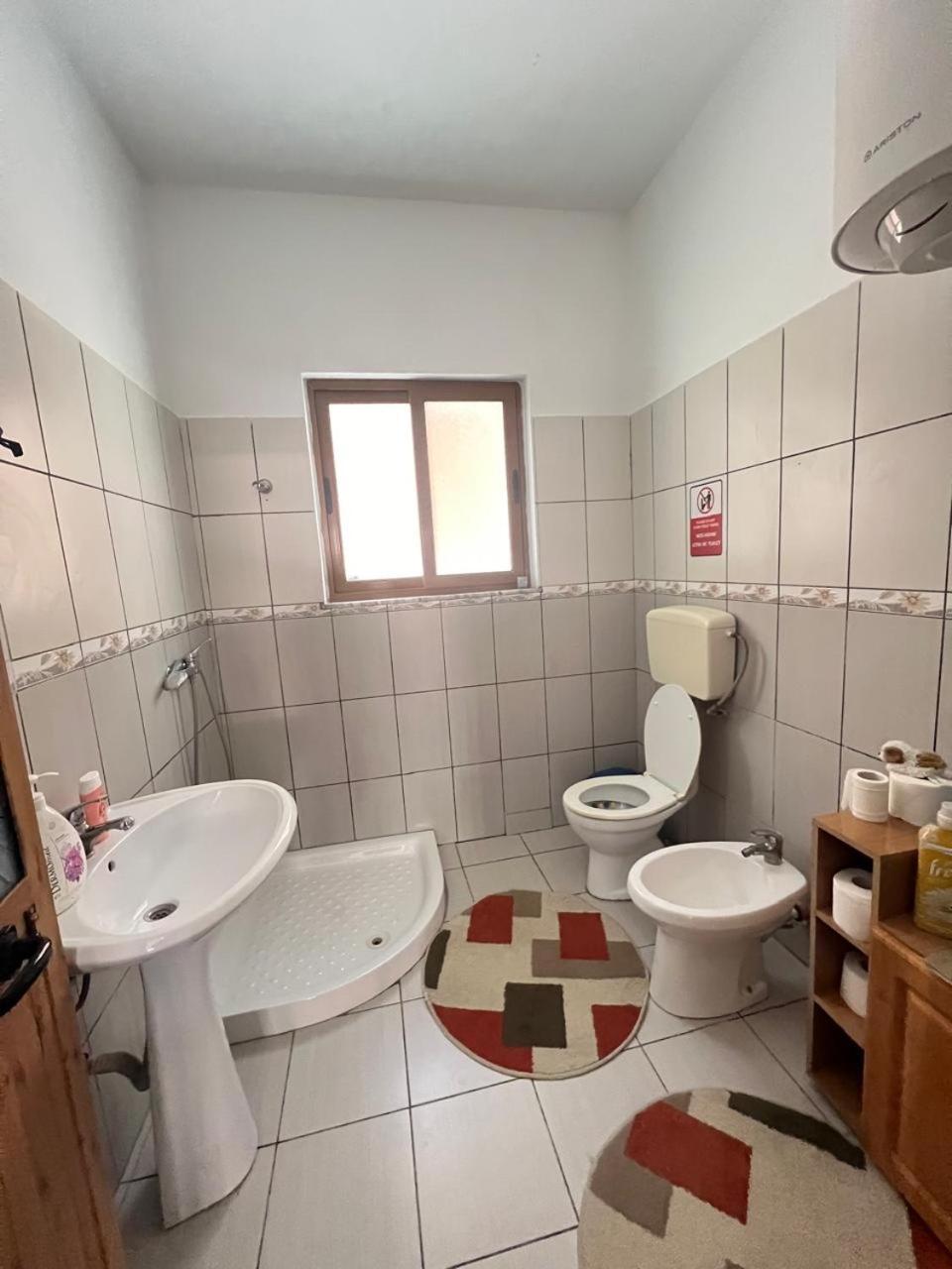 David Guesthouse Shkoder Ngoại thất bức ảnh
